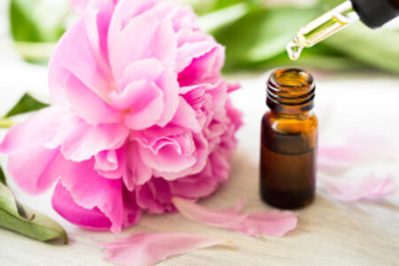 The benefits of Essential Oils for Menopause