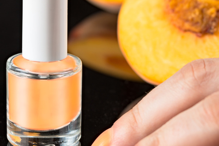 Peachy Keen Nails